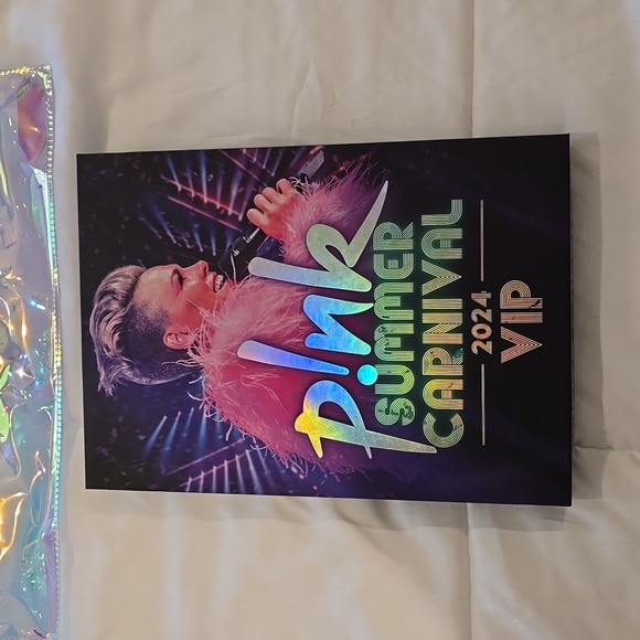 P!INK VIP BOX AND BAG 2024 - Picture 6 of 8